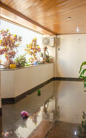 Apartamento à venda com 300m², 5 quartos e 3 vagas Apartamento à venda com 300m², 5 quartos e 3 vagasSacada