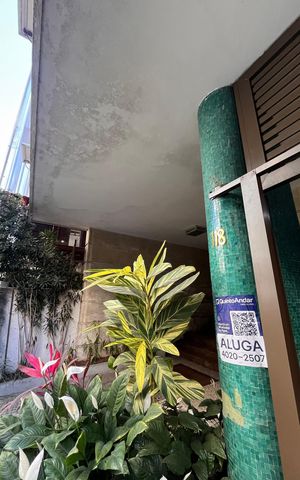 Apartamento para alugar com 218m², 3 quartos e 1 vaga Apartamento para alugar com 218m², 3 quartos e 1 vagaPlaca