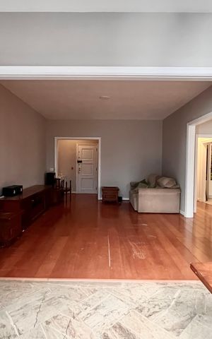 Apartamento para alugar com 218m², 3 quartos e 1 vaga Apartamento para alugar com 218m², 3 quartos e 1 vagaSala