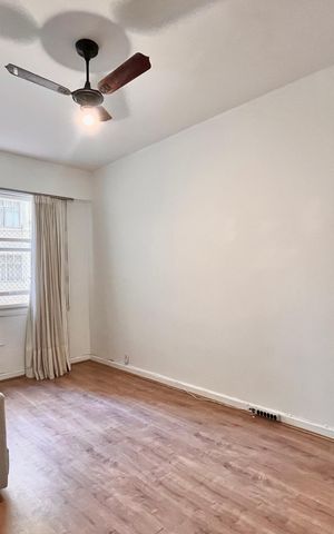 Apartamento para alugar com 218m², 3 quartos e 1 vaga