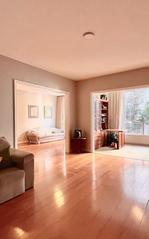 Apartamento para alugar com 218m², 3 quartos e 1 vaga Apartamento para alugar com 218m², 3 quartos e 1 vagaSala