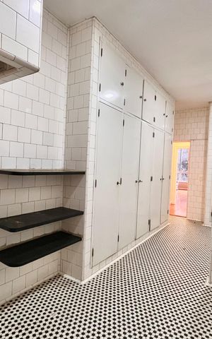 Apartamento para alugar com 218m², 3 quartos e 1 vaga Apartamento para alugar com 218m², 3 quartos e 1 vagaCozinha