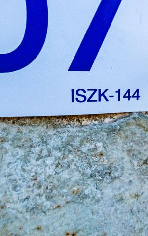 Casa à venda com 472m², 3 quartos e 4 vagasPlaca instalada - 17/07/26 - ISZK - 144