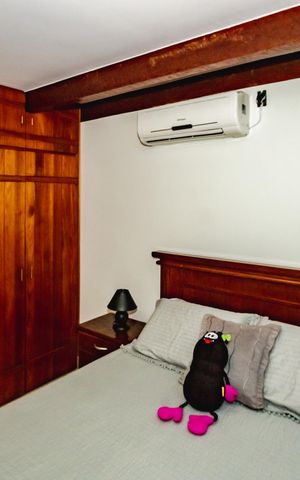 Casa à venda com 472m², 3 quartos e 4 vagasQuarto 2