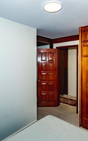 Casa à venda com 472m², 3 quartos e 4 vagasQuarto 2