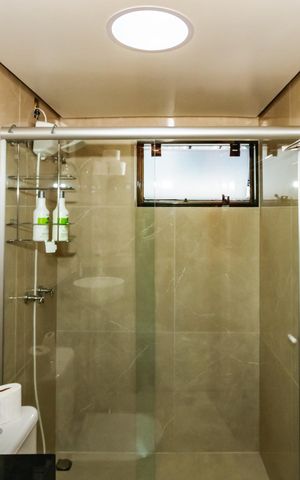Casa à venda com 472m², 3 quartos e 4 vagasBanheiro do Quarto 2