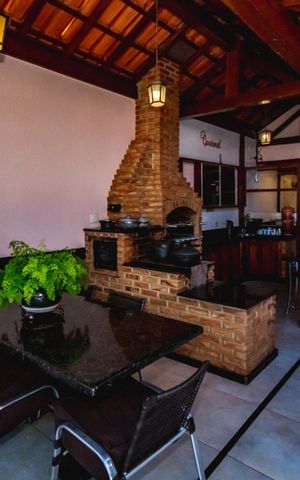 Casa à venda com 472m², 3 quartos e 4 vagasEspaço Gourmet