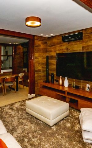 Casa à venda com 472m², 3 quartos e 4 vagasSala de TV