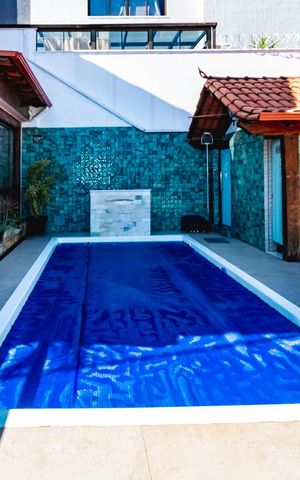 Casa à venda com 472m², 3 quartos e 4 vagasPiscina