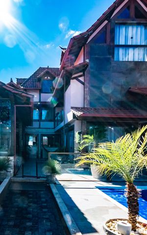 Casa à venda com 472m², 3 quartos e 4 vagasFachada