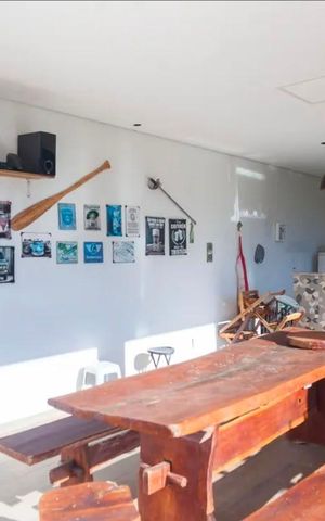 Casa à venda com 200m², 3 quartos e 5 vagas Casa à venda com 200m², 3 quartos e 5 vagasÁrea gourmet