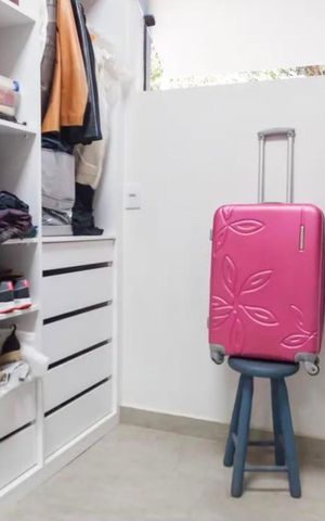 Casa à venda com 200m², 3 quartos e 5 vagas Casa à venda com 200m², 3 quartos e 5 vagasCloset