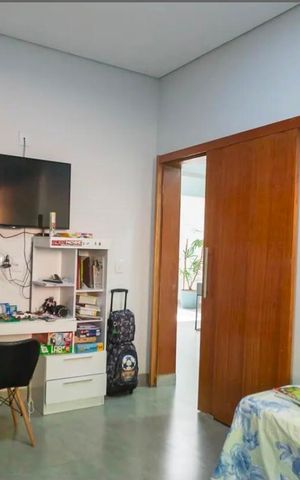 Casa à venda com 200m², 3 quartos e 5 vagas Casa à venda com 200m², 3 quartos e 5 vagasquarto 2