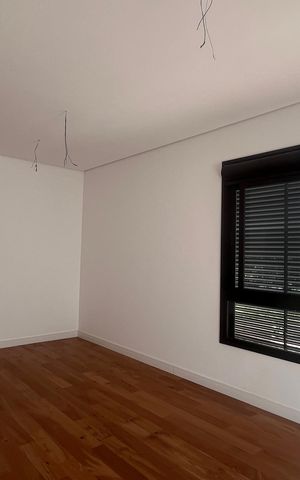 Apartamento à venda com 243m², 4 quartos e 3 vagas