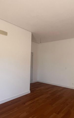 Apartamento à venda com 243m², 4 quartos e 3 vagas