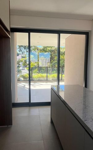 Apartamento à venda com 243m², 4 quartos e 3 vagas