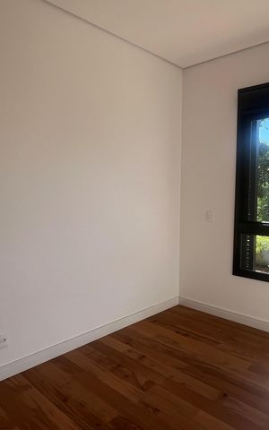Apartamento à venda com 243m², 4 quartos e 3 vagas