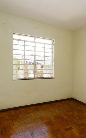 Casa à venda com 300m², 5 quartos e 2 vagasQuarto 3 