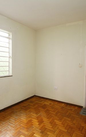 Casa à venda com 300m², 5 quartos e 2 vagasSuíte