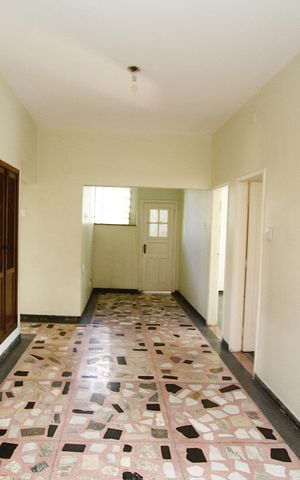 Casa à venda com 300m², 5 quartos e 2 vagasCopa