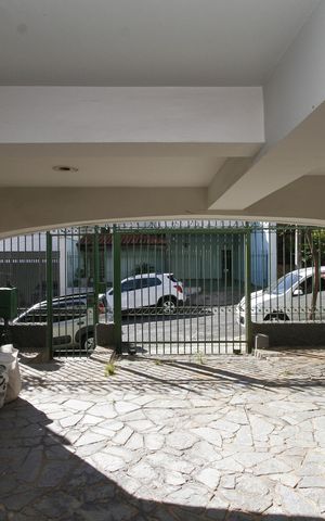 Casa à venda com 300m², 5 quartos e 2 vagasGaragem