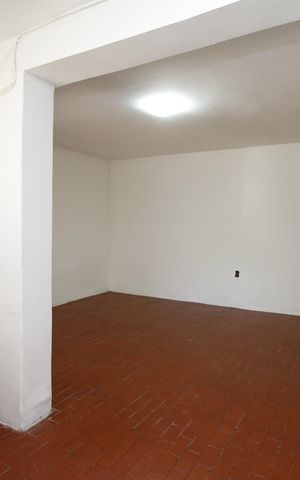 Casa à venda com 300m², 5 quartos e 2 vagasEdícula 