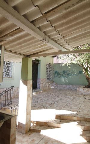 Casa à venda com 300m², 5 quartos e 2 vagasÁrea de Serviço