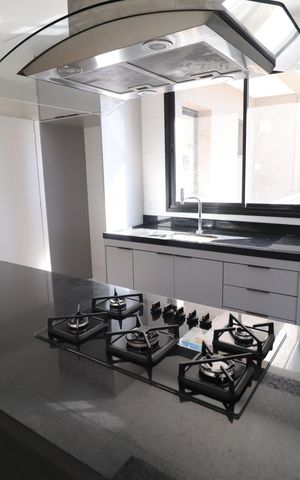 Apartamento para alugar com 147m², 3 quartos e 2 vagasCozinha