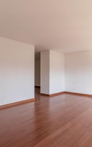 Apartamento à venda com 377m², 4 quartos e 4 vagas Apartamento à venda com 377m², 4 quartos e 4 vagasSuíte 2