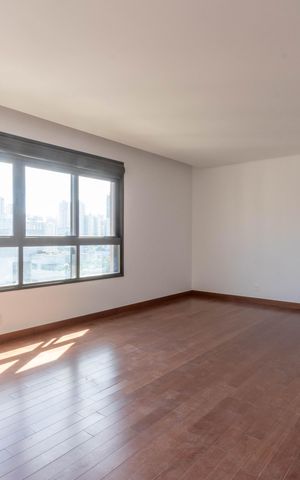 Apartamento à venda com 377m², 4 quartos e 4 vagas Apartamento à venda com 377m², 4 quartos e 4 vagasSuíte 3