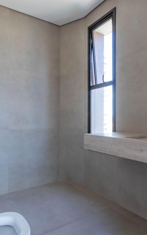 Apartamento à venda com 377m², 4 quartos e 4 vagas Apartamento à venda com 377m², 4 quartos e 4 vagasBanheiro da Suíte 4
