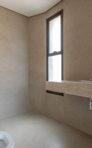 Apartamento à venda com 377m², 4 quartos e 4 vagas Apartamento à venda com 377m², 4 quartos e 4 vagasBanheiro suite