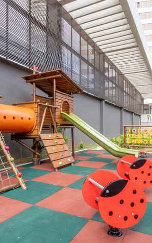 Apartamento à venda com 377m², 4 quartos e 4 vagas Apartamento à venda com 377m², 4 quartos e 4 vagasEspaço Kids
