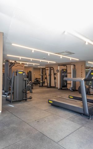 Apartamento à venda com 377m², 4 quartos e 4 vagas Apartamento à venda com 377m², 4 quartos e 4 vagasAcademia