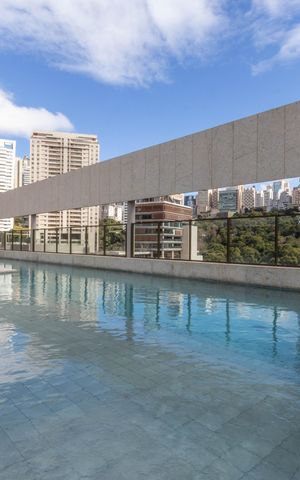 Apartamento à venda com 377m², 4 quartos e 4 vagas Apartamento à venda com 377m², 4 quartos e 4 vagasPiscina