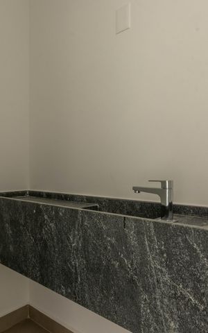 Apartamento à venda com 116m², 3 quartos e 2 vagas Apartamento à venda com 116m², 3 quartos e 2 vagasBanheiro de serviço