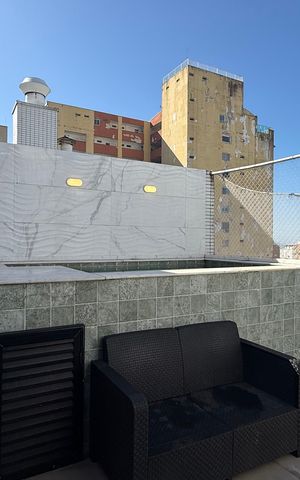 Apartamento para alugar com 188m², 3 quartos e 2 vagas Apartamento para alugar com 188m², 3 quartos e 2 vagasVaranda
