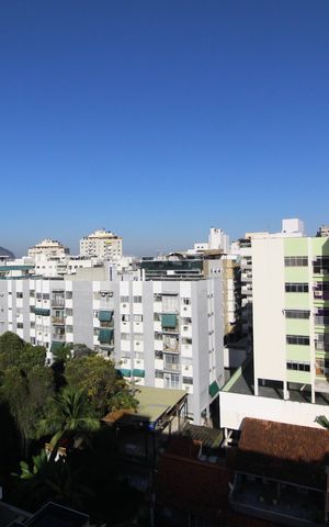 Apartamento à venda com 133m², 2 quartos e 1 vagaCobertura - Vista