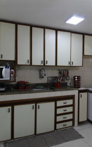 Apartamento à venda com 133m², 2 quartos e 1 vagaCozinha