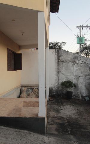 Casa à venda com 180m², 3 quartos e 4 vagasGaragem