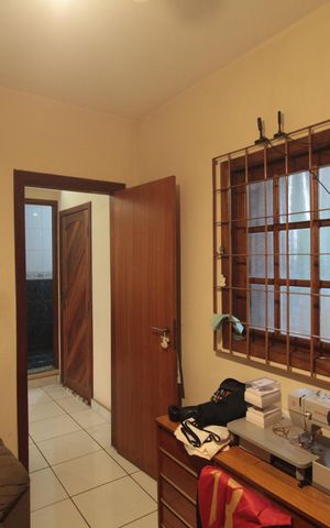 Casa à venda com 180m², 3 quartos e 4 vagasQuarto 2