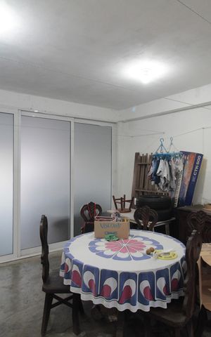 Casa à venda com 180m², 3 quartos e 4 vagasÁrea de Serviço