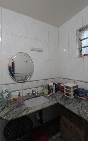 Casa à venda com 180m², 3 quartos e 4 vagasBanheiro da Suite