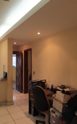 Casa à venda com 180m², 3 quartos e 4 vagasHall dos Quartos