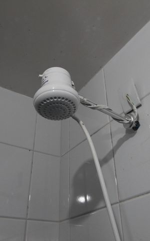 Casa à venda com 180m², 3 quartos e 4 vagasBanheiro Social
