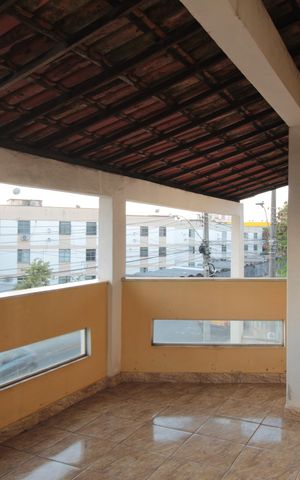 Casa à venda com 180m², 3 quartos e 4 vagasVaranda Frontal