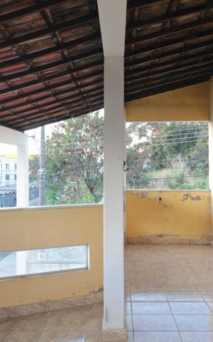 Casa à venda com 180m², 3 quartos e 4 vagasVaranda Frontal