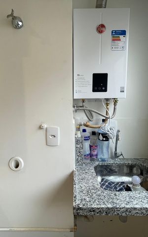Apartamento à venda com 42m², 2 quartos e 1 vaga Apartamento à venda com 42m², 2 quartos e 1 vagaCozinha e Área de Serviço