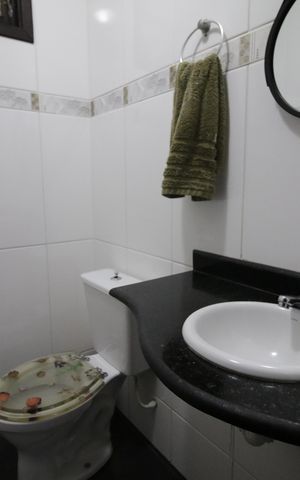 Casa à venda com 130m², 2 quartos e 1 vagaLavabo