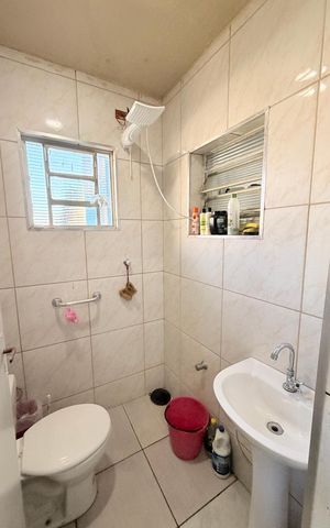 Casa à venda com 109m², 3 quartos e 3 vagasBanheiro Social do Salão